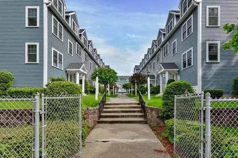 312 Water St #21, Lawrence, MA 01841