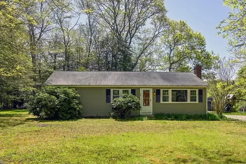 76 Field Rd, Barnstable, MA 02648