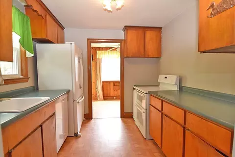 Kitchen - 38 Bartlett Rd, Randolph, MA 02368 photo 1 of 2