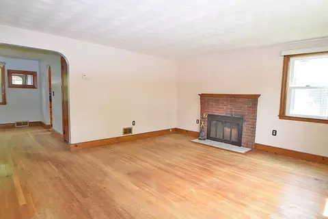 Living - 38 Bartlett Rd, Randolph, MA 02368 photo 1 of 3