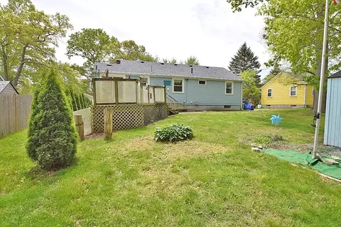 Exterior - 38 Bartlett Rd, Randolph, MA 02368 photo 10 of 12