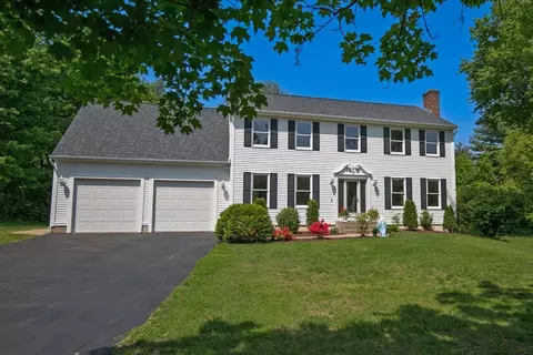 13 Pine Knl, Southwick, MA 01077