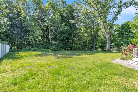 1271 Plumtree Rd, Springfield, MA 01119 photo 37