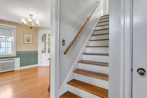 1271 Plumtree Rd, Springfield, MA 01119 photo 3