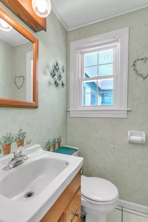 1271 Plumtree Rd, Springfield, MA 01119 photo 23