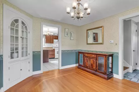 1271 Plumtree Rd, Springfield, MA 01119 photo 9