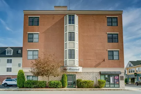 266 N Main St #7, Mansfield, MA 02048