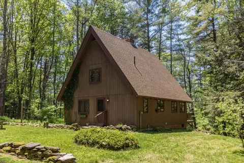7 Williamsville Rd Cutoff, Hubbardston, MA 01452