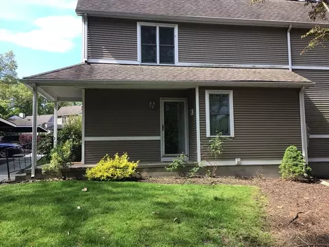 61 Abbey Memorial Dr #197, Chicopee, MA 01020
