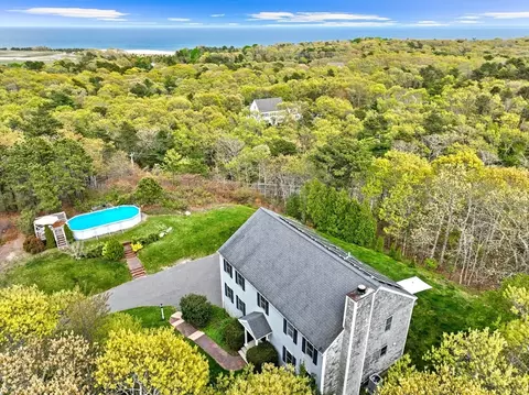18 Pine Mountain Dr, Plymouth, MA 02360