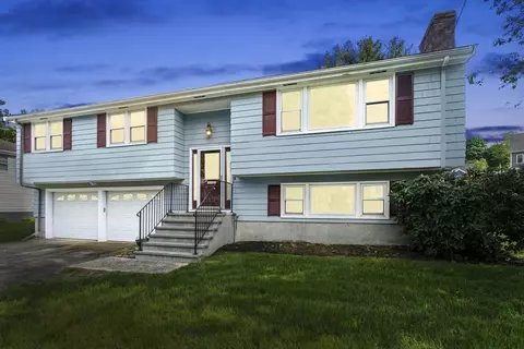 18 Julia Rd, Needham, MA 02492