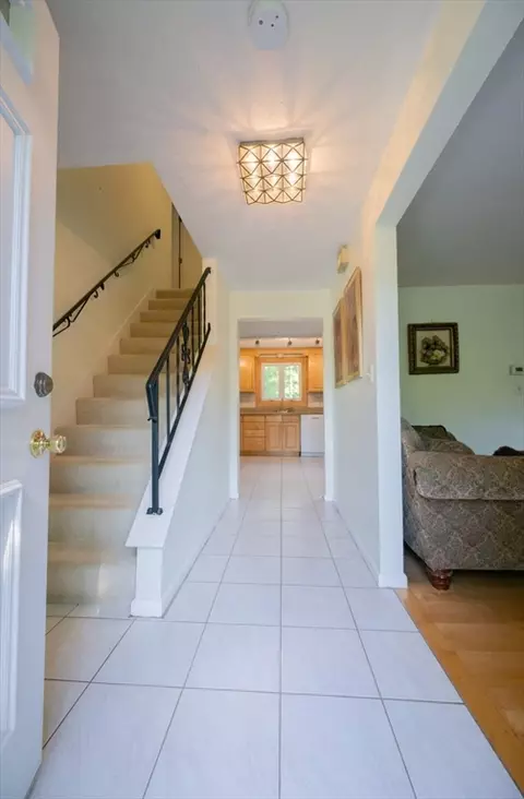 Entry Way - 214 Hampton Rd, Sharon, MA 02067 photo 1 of 2