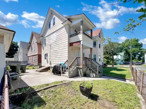 381 Orange St, Springfield, MA 01108 photo 5