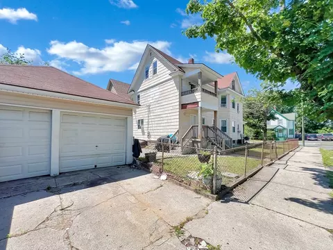 381 Orange St, Springfield, MA 01108 photo 4