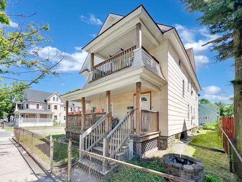 381 Orange St, Springfield, MA 01108 photo 3