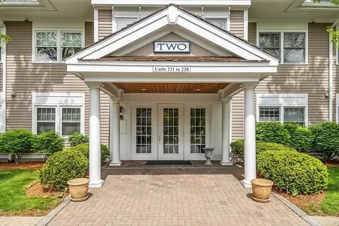6 Technology Dr #227, Chelmsford, MA 01863