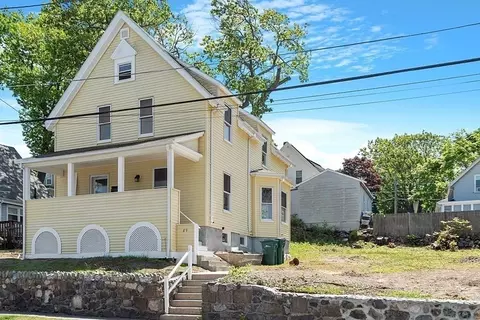 89 Ontario St, Lynn, MA 01904