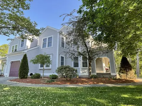 15 Spring Ln #15, Norton, MA 02766