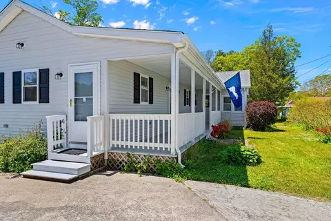Exterior - 12 Ryder St, Wareham, MA 02532 photo 6 of 7