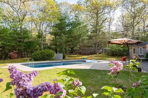 41 Coachman Ln, Barnstable, MA 02668 photo 2