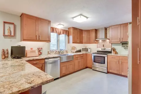 41 Coachman Ln, Barnstable, MA 02668 photo 9