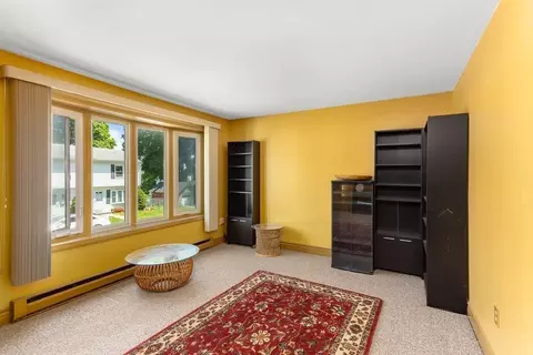 Living - 16 Arline St #16, Worcester, MA 01607 photo 1 of 2