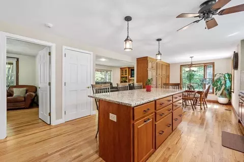336 Putnam Hill Rd, Sutton, MA 01590 photo 7