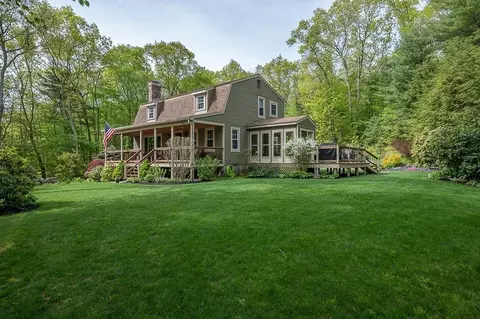 336 Putnam Hill Rd, Sutton, MA 01590 photo 2