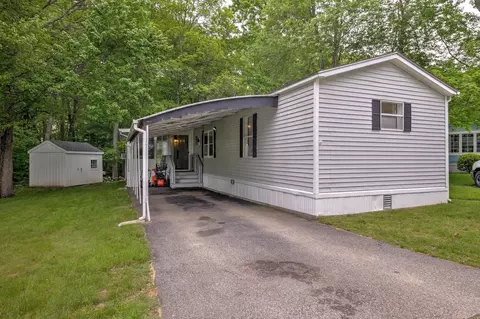 29 Tyler St, Brookfield, MA 01506