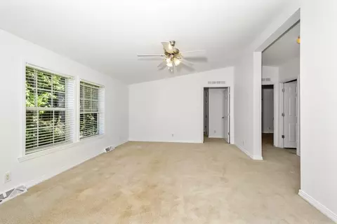 17 Constitution Ave, Warren, MA 01083 photo 11