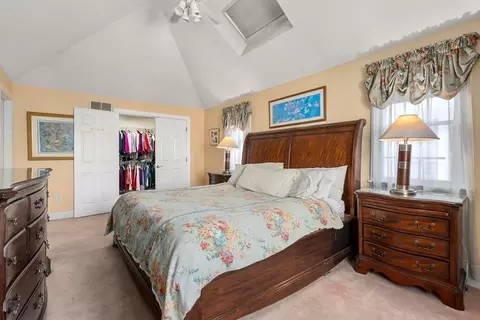 Bedroom - 2 Dickson Ln, Weston, MA 02493 photo 1 of 4