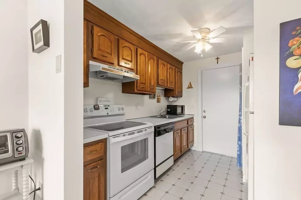Kitchen - 66 Highview Dr #66, Sandwich, MA 02563 photo 1 of 3