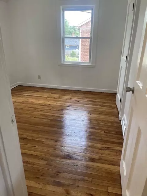 42-46 Baldwin St, Springfield, MA 01104 photo 5