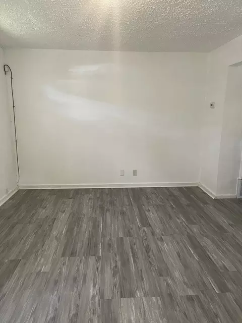 42-46 Baldwin St, Springfield, MA 01104 photo 4