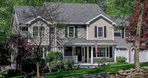 189 Saddle Hill Rd, Hopkinton, MA 01748