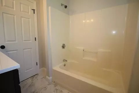 Bath - 110 Saint Louis St, Worcester, MA 01606 photo 5 of 5