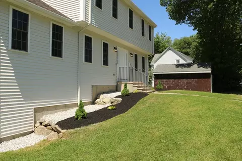Exterior - 110 Saint Louis St, Worcester, MA 01606 photo 2 of 7