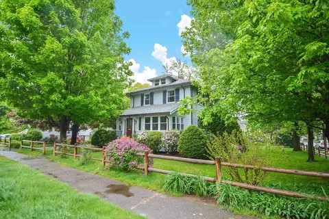 Exterior - 28 Fairview Rd, Needham, MA 02492 photo 3 of 8