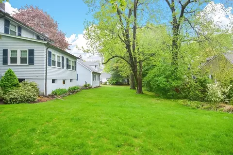 Exterior - 28 Fairview Rd, Needham, MA 02492 photo 6 of 8