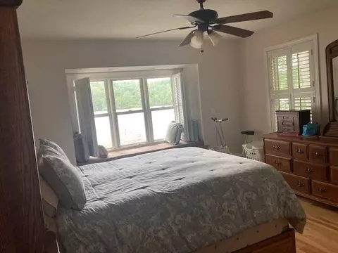 Bedroom - 24 Indian Stone Rd, Phillipston, MA 01331 photo 4 of 6
