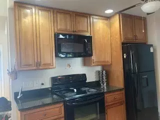Kitchen - 24 Indian Stone Rd, Phillipston, MA 01331 photo 2 of 2