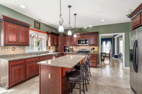 2 Summit Cir, Douglas, MA 01516 photo 10