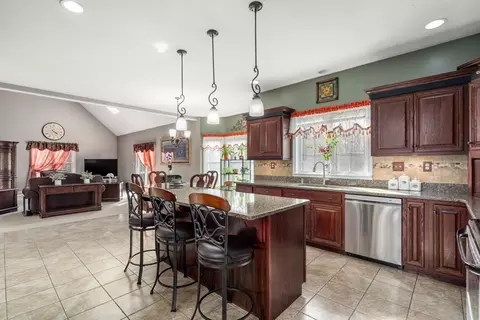 2 Summit Cir, Douglas, MA 01516 photo 11