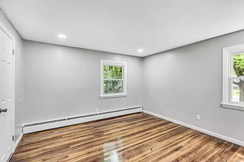 61 Cornwall St, Springfield, MA 01104 photo 18