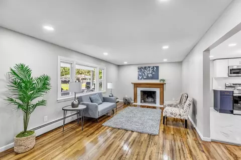 61 Cornwall St, Springfield, MA 01104 photo 10