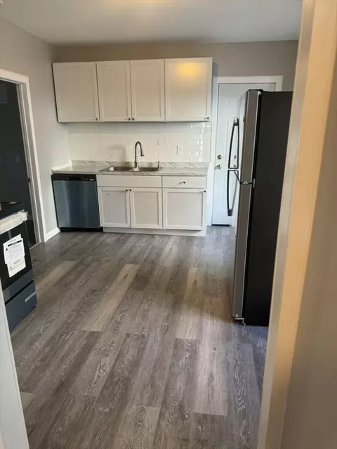 Kitchen - 36 Queen St, Springfield, MA 01109 photo 3 of 6