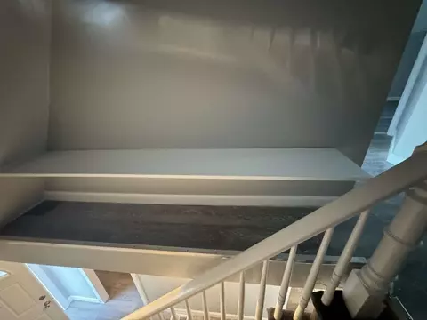 Entry Way - 36 Queen St, Springfield, MA 01109 photo 4 of 4