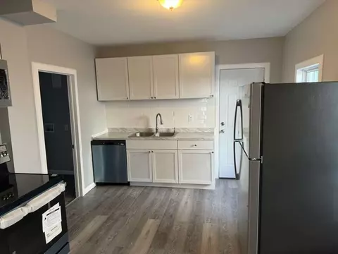 Kitchen - 36 Queen St, Springfield, MA 01109 photo 2 of 6