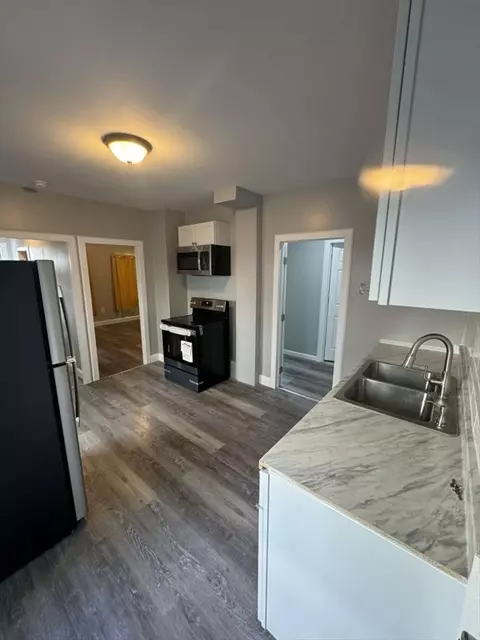 Kitchen - 36 Queen St, Springfield, MA 01109 photo 4 of 6