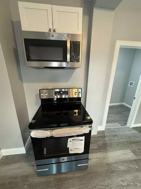 Kitchen - 36 Queen St, Springfield, MA 01109 photo 6 of 6
